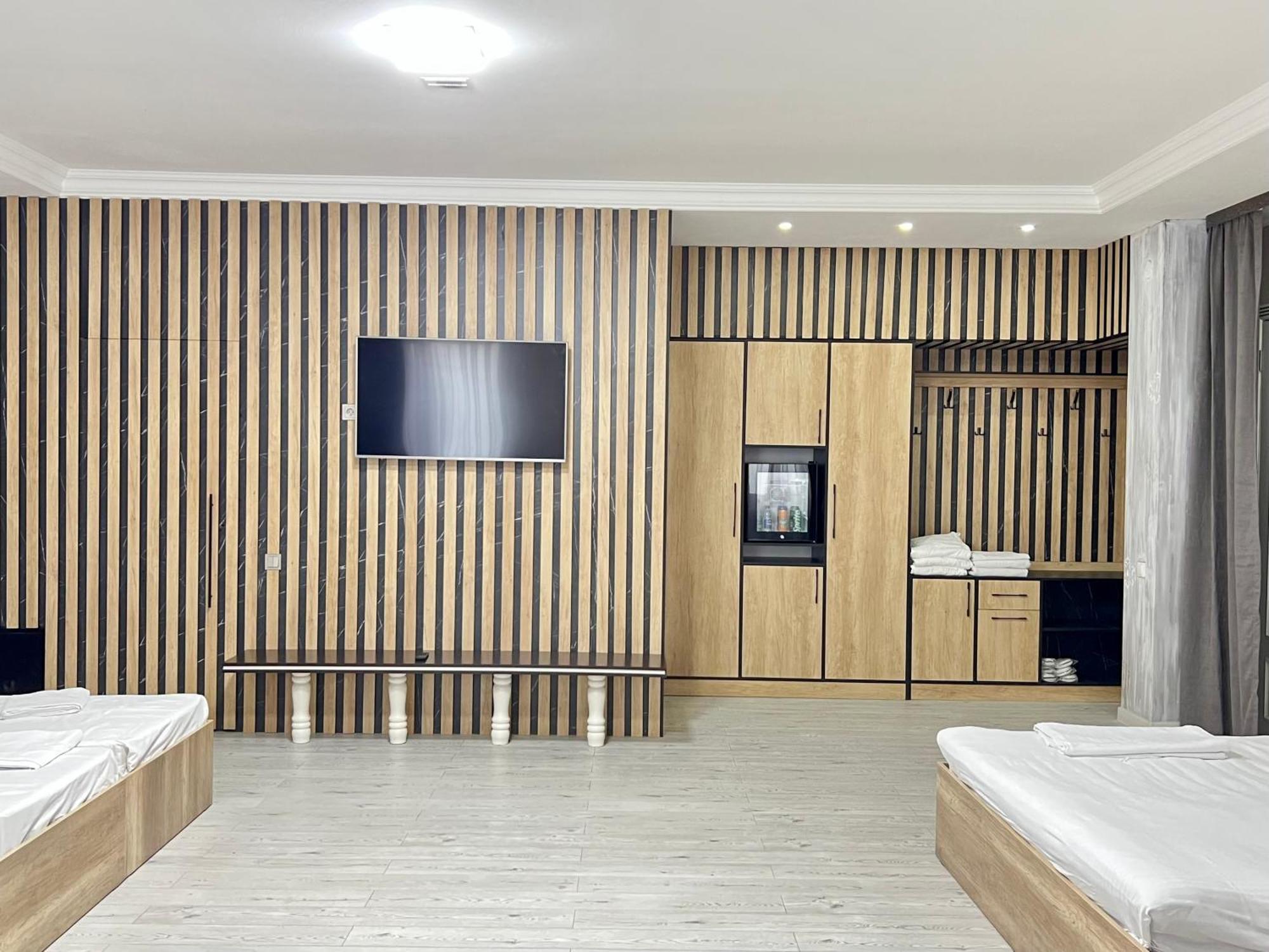 Dostar Inn Shymkent Ngoại thất bức ảnh